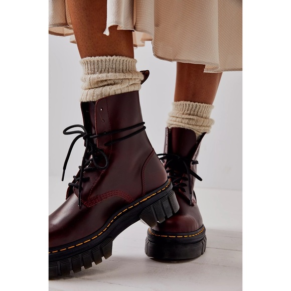 Free People x Dr. Martens Audrick Brando Leather Platform 8-Eye Lace Up Boots - Picture 11 of 12